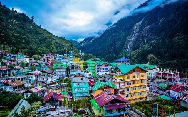 Sikkim Darjeeling Tour Package India — 4 Nights Gangtok