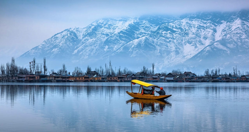 Kashmir Tour Package India — 4 Nights Dal Lake Gulmarg Pahalgam