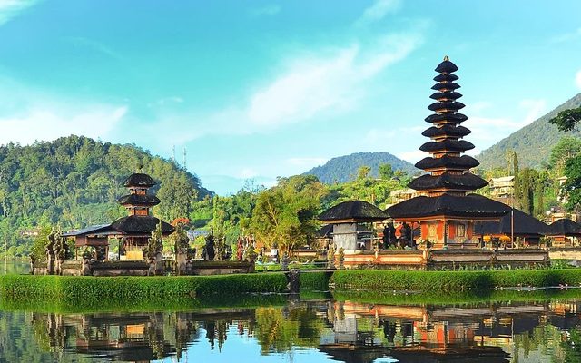 Bali 6 Night Adventure Package — Ubud Seminyak Nusa Penida